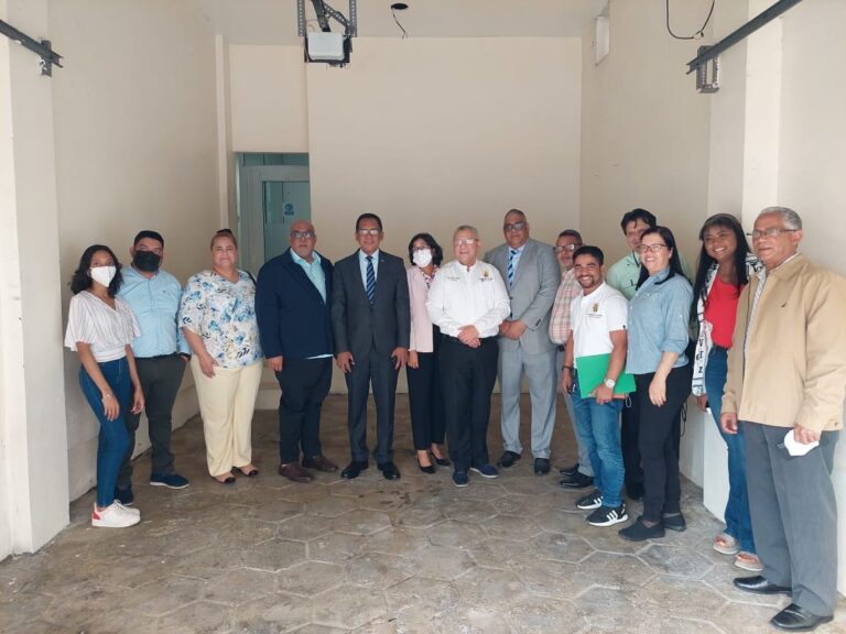 Inspección al local cedido por el Ayuntamiento de Moca a la Universidad Autónoma de Santo Domingo UASD