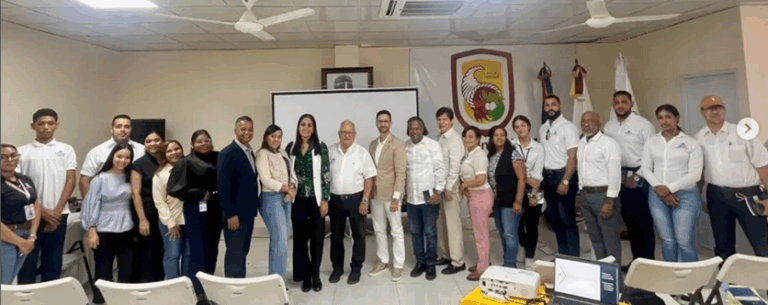 Ayuntamiento de Moca Recibe Conferencia sobre el Sistema Nacional de Atención Ciudadana 311