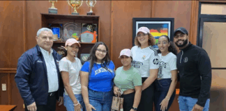 Estudiantes de Arquitectura de UCATECI Comparten Experiencias de Planificación Territorial con Alcalde de Moca