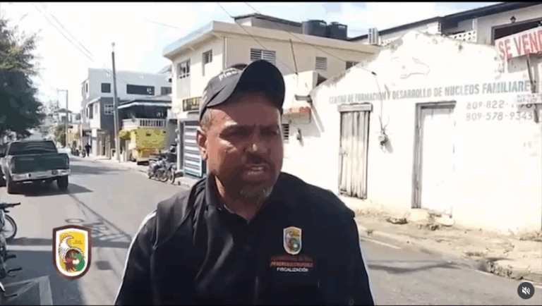 Ayuntamiento de Moca sigue recuperando los espacios públicos