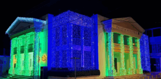 Iluminada con el espíritu que nos une como pueblo