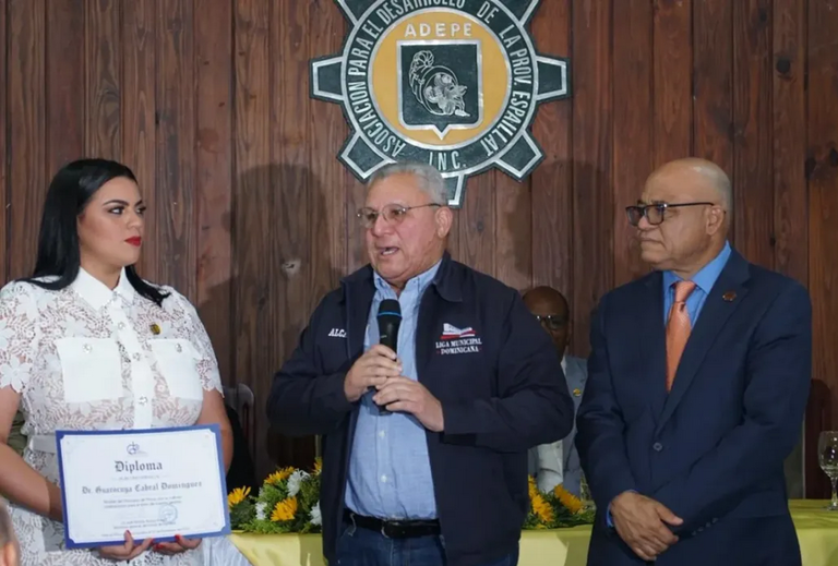 Luisanny Hierro Asume como Secretaria General del CDP en Moca en Solemne Acto de Juramentación