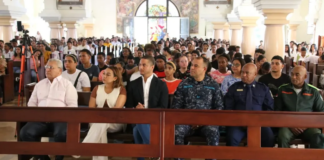 Moca celebra con fervor el Día Nacional de la Juventud con masiva Eucaristía