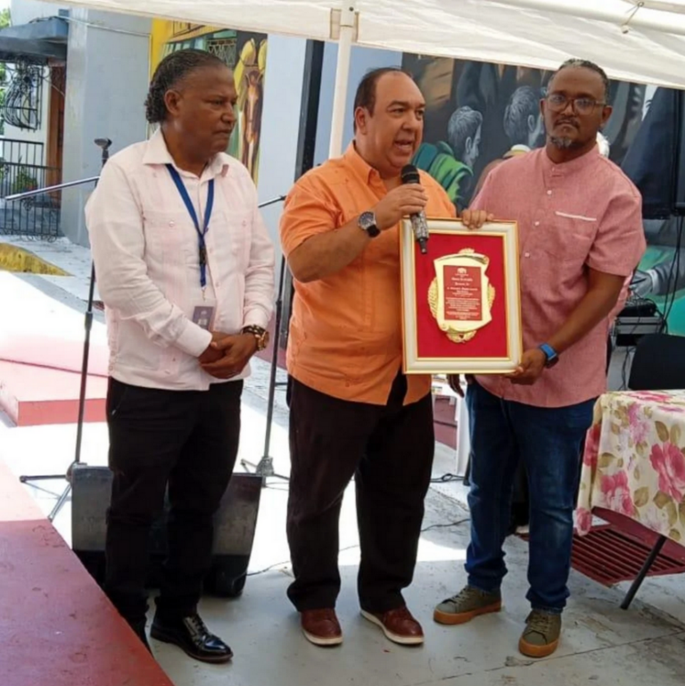 AYUNTAMIENTO DE MOCA Y ALCALDE GUAROCUYA CABRAL CELEBRAN ÉXITO DE LA «NOCHE LARGA DE LOS MUSEOS» Y HOMENAJE AL RADIODIFUSOR