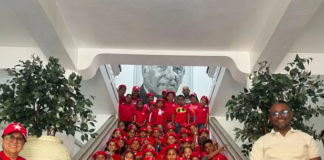 El Ayuntamiento de Moca recibe a los niños del campamento «Escuelas en Verano»