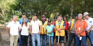 El Ayuntamiento de Moca extiende la jornada de «Barrio Limpio» en la urbanización Villa Carolina IV
